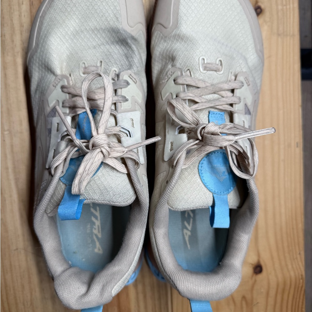 EUC Altra Lone Peak - Women’s 9.5